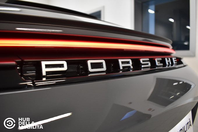 PORSCHE 911 GT3